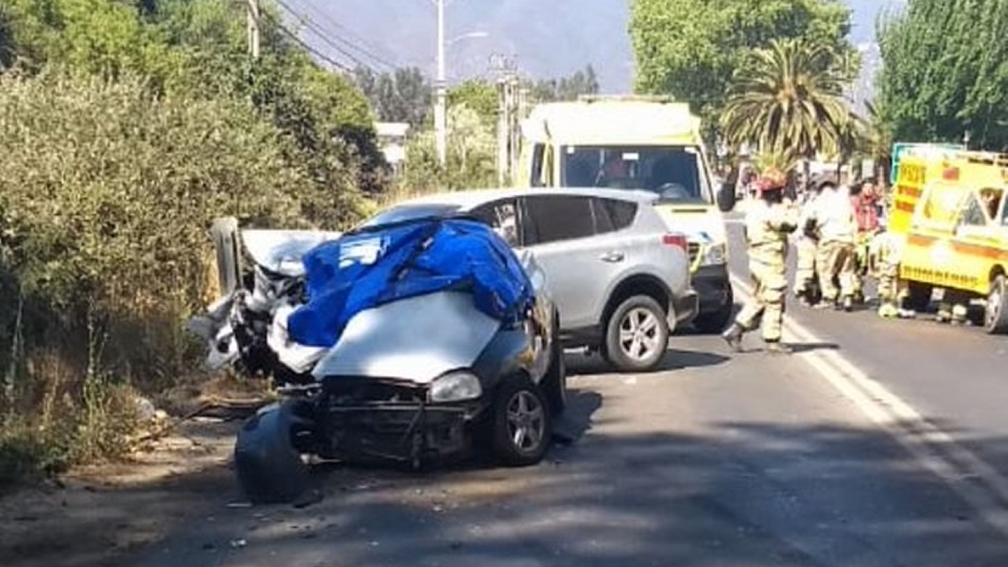 Violenta colisión frontal dejó tres fallecidos en Puchuncaví