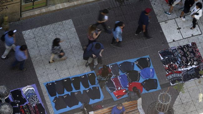 Alcaldes del eje Alameda piden subcomisaría especial para combatir comercio ambulante