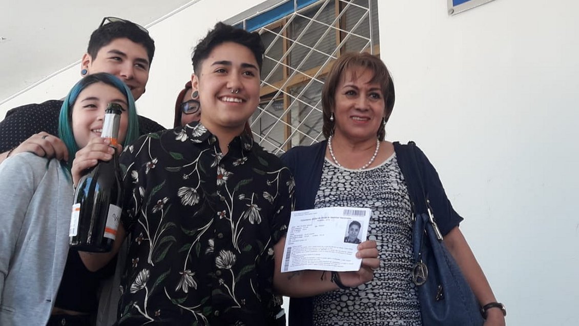 La historia de Thomas Medel: El primer joven trans que cambió su nombre y sexo legal en Ñuble