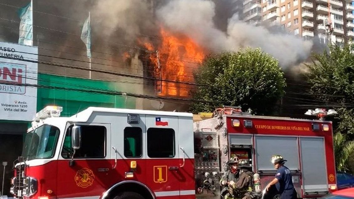 Incendio afectó a una vivienda en el centro de Viña del Mar