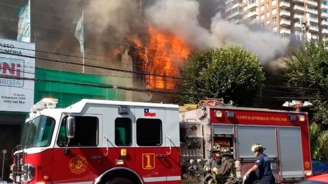 Incendio afectó a una vivienda en el centro de Viña del Mar