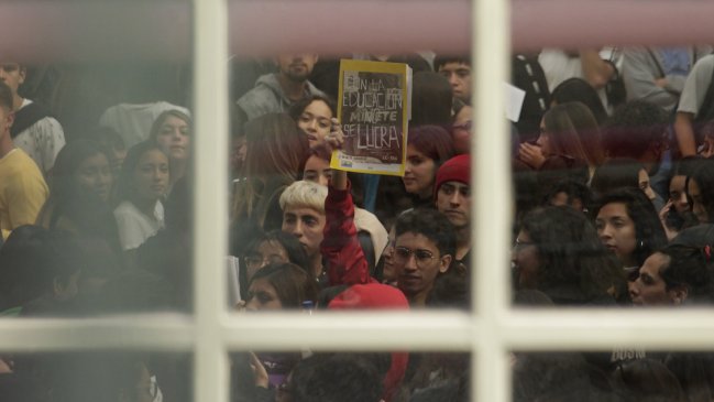 La alternativa del rector de la UDD para rendir la PSU: Llevarla a recintos militares y policiales