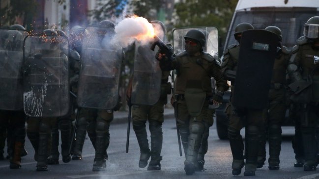 Corte de Valparaíso admitió recurso contra uso de lacrimógenas tras grave lesión de profesor