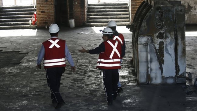 PDI detuvo a dos sospechosos de incendiar Metro San Pablo