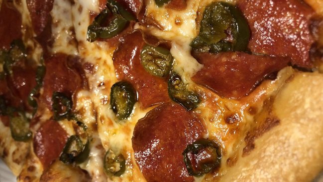 Moscas y fecas de ratón quedaron al descubierto en una pizzería de Chillán