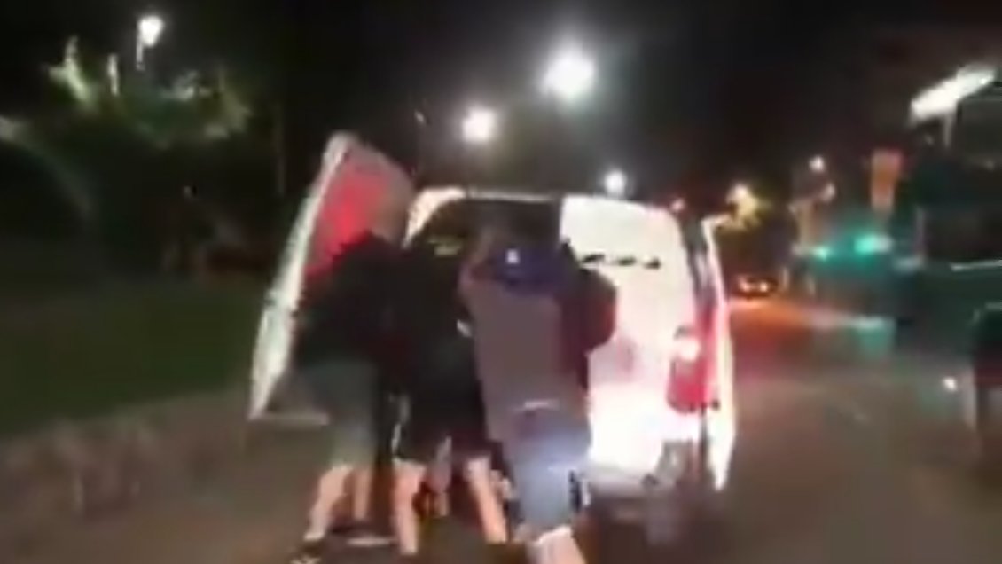 Carabineros por acción de policías de civil: Detenido arrojaba bombas molotov