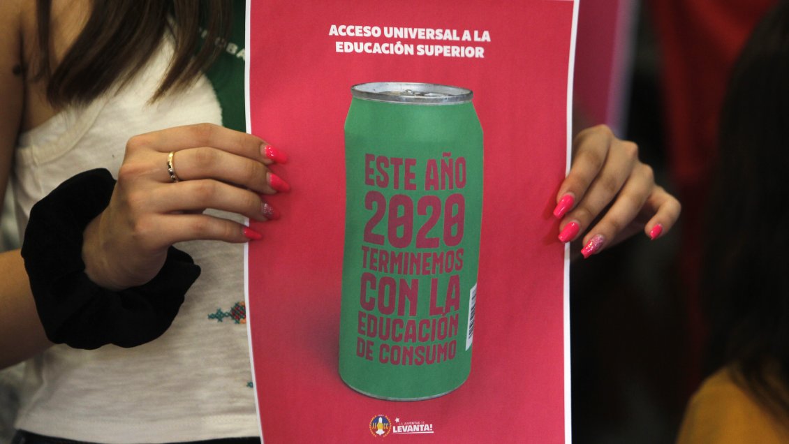 Diputadas PC ingresarán proyecto que plantea acceso universal a la educación superior