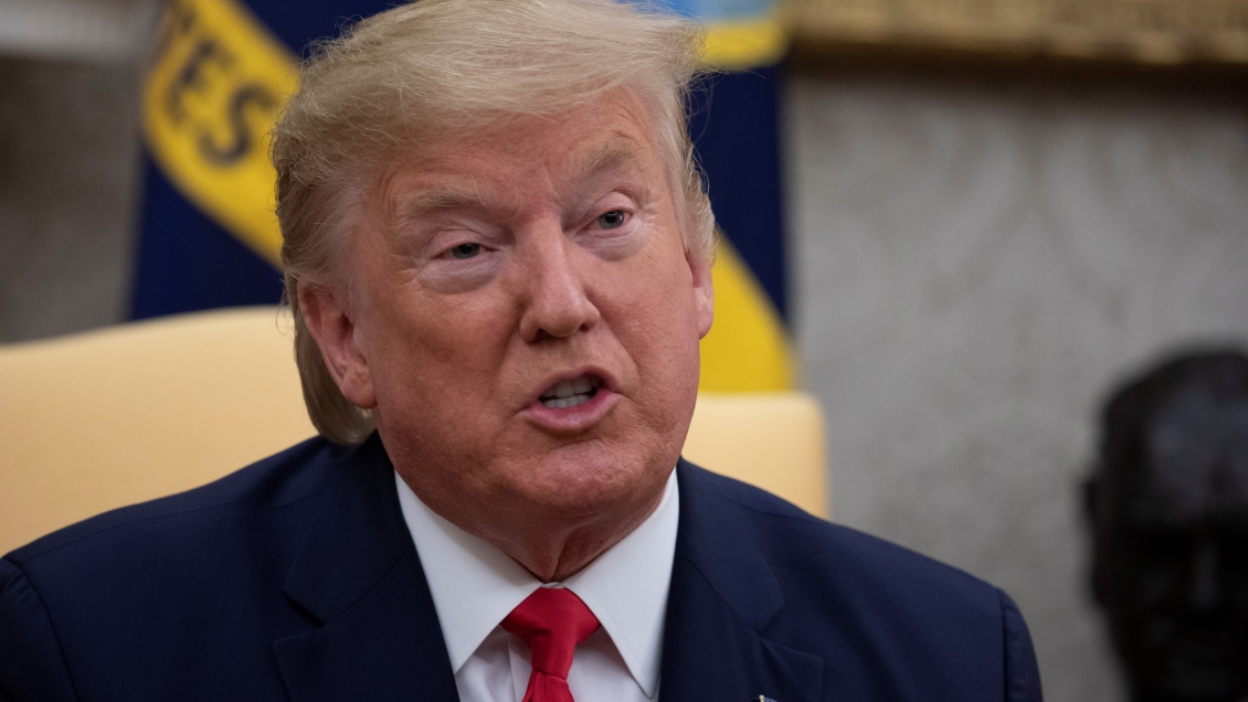 Trump tuitea en persa para respaldar manifestaciones en Irán