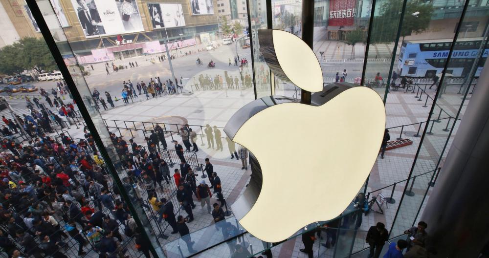 EEUU y Apple enfrentados de nuevo por el iPhone de un sospechoso de tiroteo