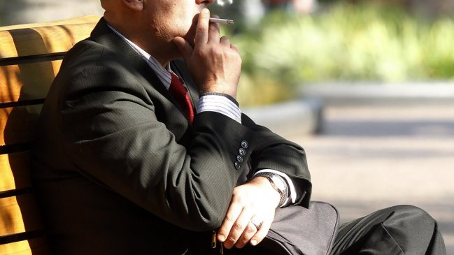 Uno de cada tres funcionarios públicos admite que entró al Estado 