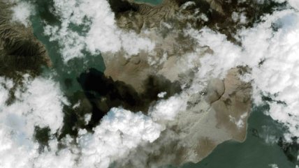   Imágenes satelitales muestran el antes y el después del volcán Taal en Filipinas 