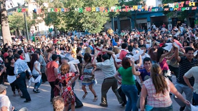 Este jueves comienza la Fiesta del Roto en Barrio Yungay