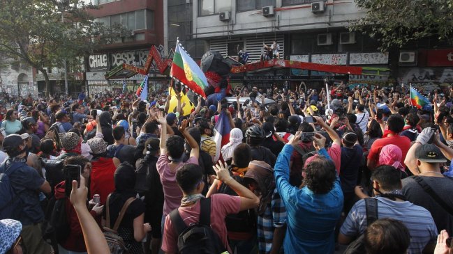 A tres meses del estallido, se repiten manifestaciones e incidentes