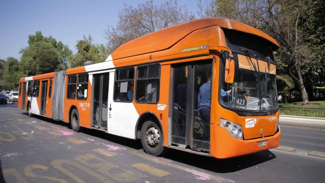 Hombre falleció tras ser atropellado por un bus del Transantiago en Estación Central