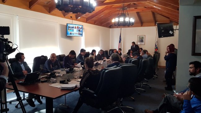 Autoridades se enfrentan tras sesión del CORE y votación de proyecto de televigilancia