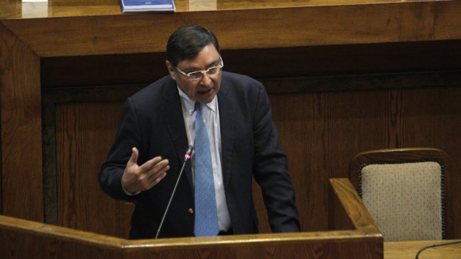 Cámara aprobó acusación constitucional contra intendente Guevara