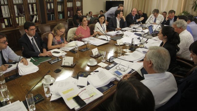 Comisión despachó la reforma previsional sin el aumento del 6 por ciento en la cotización