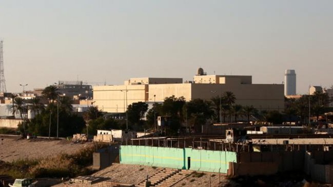 Al menos un cohete impactó dentro de la Embajada de EE.UU en Bagdad
