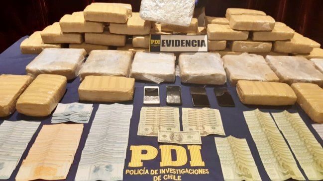 Mujer acusada de financiar banda narco cayó minutos antes de abordar avión hacia Iquique