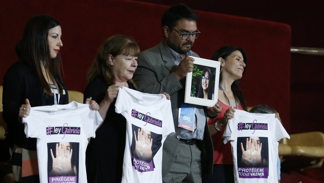 Diputados despacharon Ley Gabriela: Amplía delito de femicidio para incluir a pololos