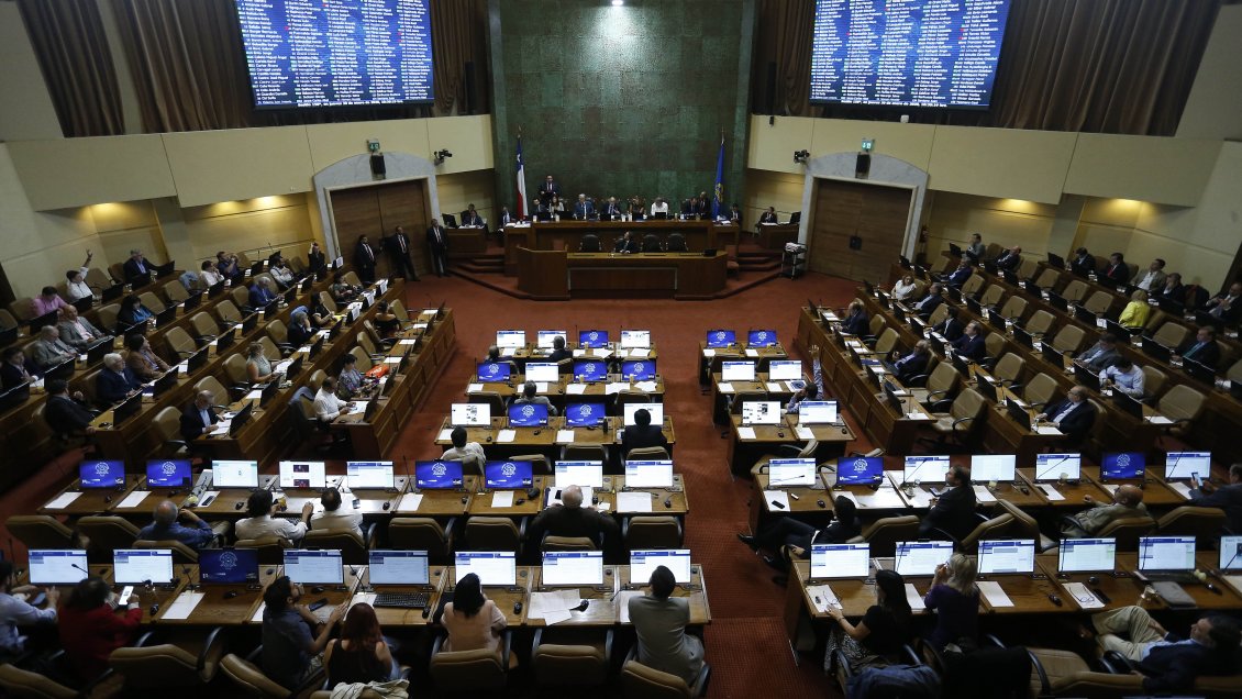 Proceso constituyente: Cámara envió a comisión mixta la paridad de género