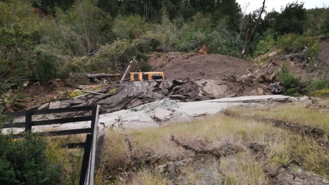 Aluvión cortó la ruta que une Futaleufú con la Villa Santa Lucía