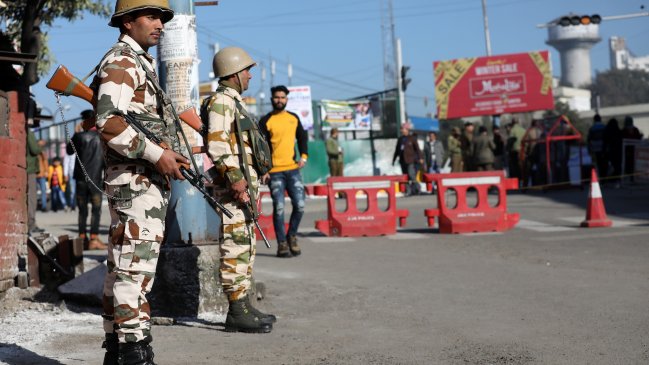 Matan a hombre que mantenía a 23 niños rehenes en la fiesta de su hija en India