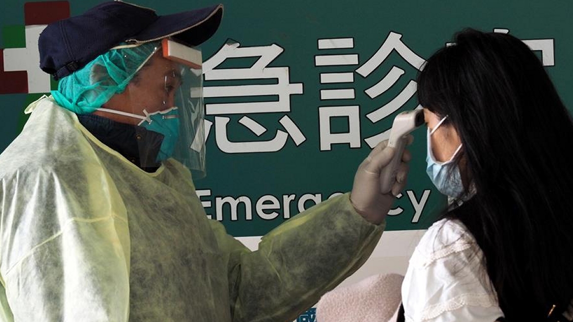 Muertos por coronavirus en China aumentaron a 361