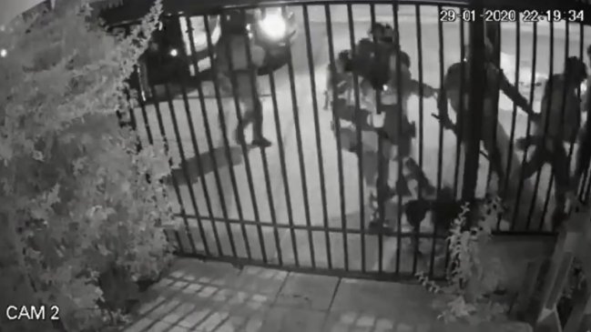 Dan de baja a carabineros que propinaron brutal golpiza a un joven en Puente Alto