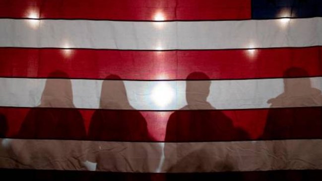 En busca de un rival para Trump: los demócratas arrancan las primarias rumbo a la Casa Blanca