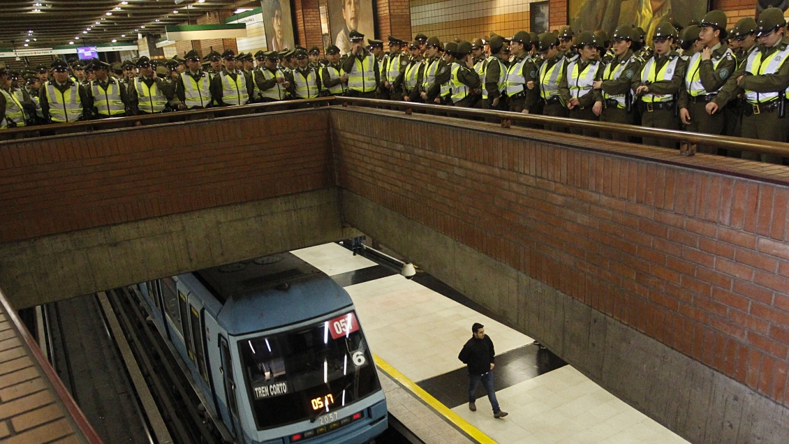 Carabineros retiró polémica comisaría de la estación Baquedano