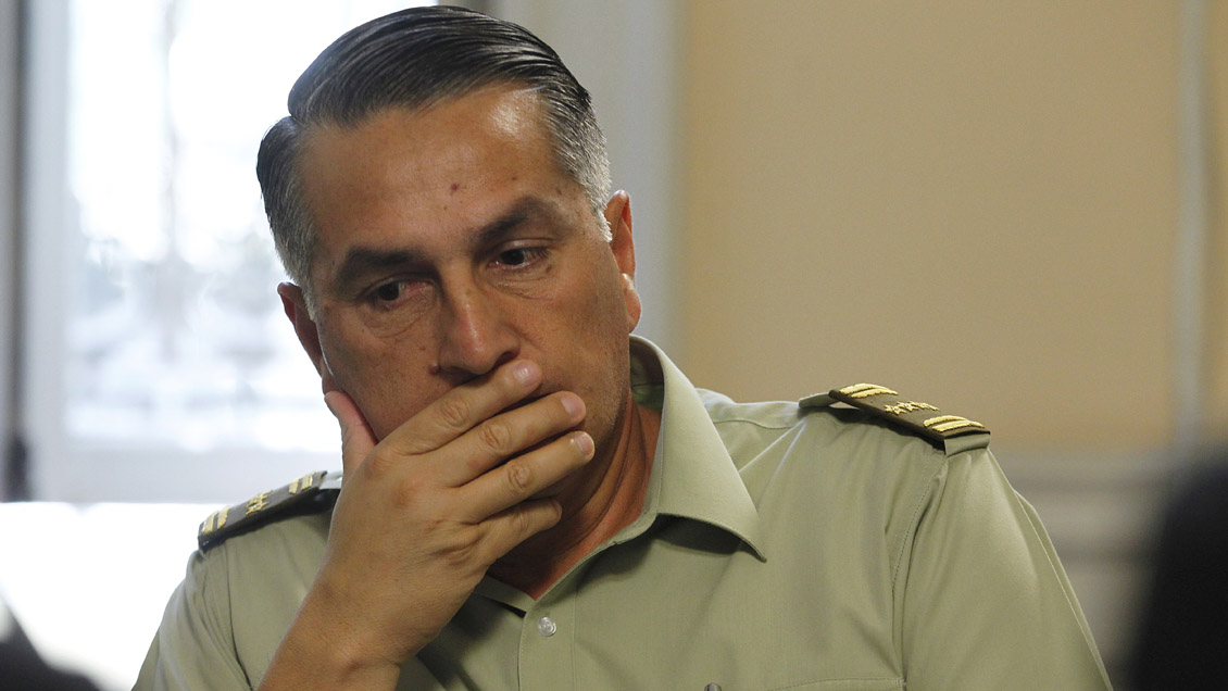 Timonel DC: Interior no puede seguir respaldando a Mario Rozas, de una incapacidad total