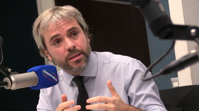 Ministro Blumel conversa con El Diario de Cooperativa