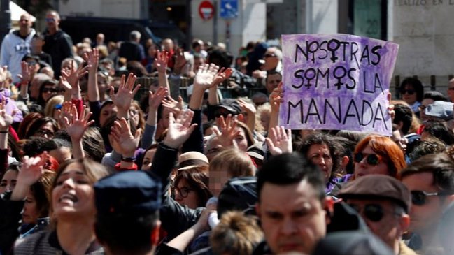 Hombre publicó foto de víctima de La Manada y fue condenado a dos años de cárcel