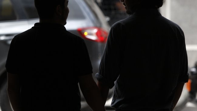  Preocupantes datos de la primera encuesta a homo y bisexuales de Santiago  