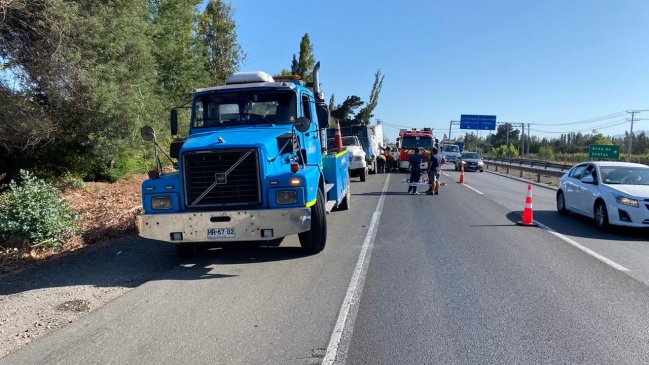 Chimbarongo: Conductor murió en colisión por alcance de tres camiones