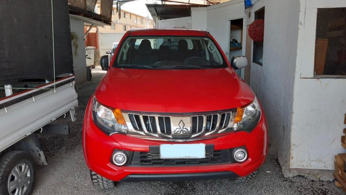 Rancagua: Sujeto fue detenido por tener camioneta armada con partes de otros vehículos