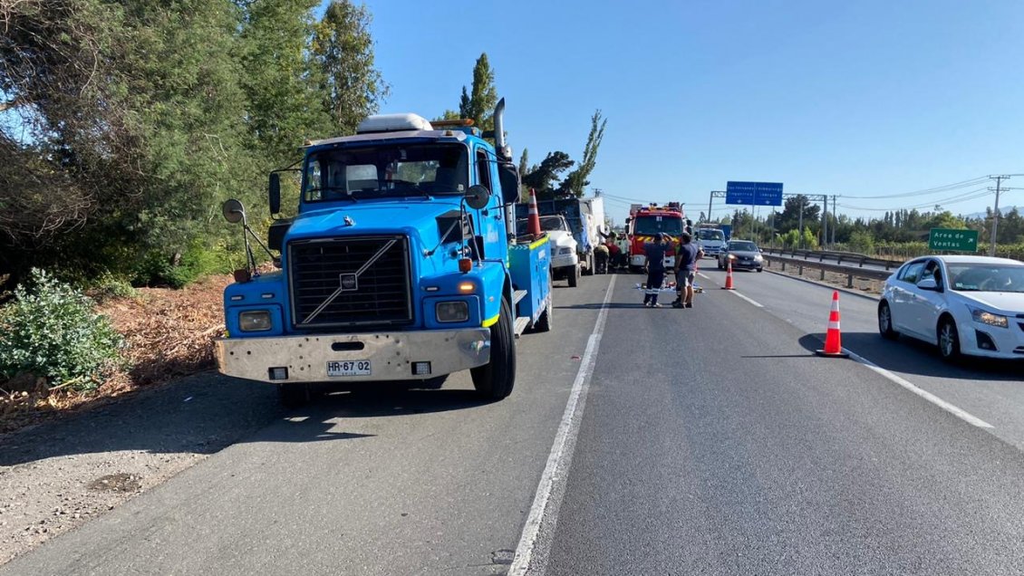 Chimbarongo: Conductor murió en colisión por alcance de tres camiones