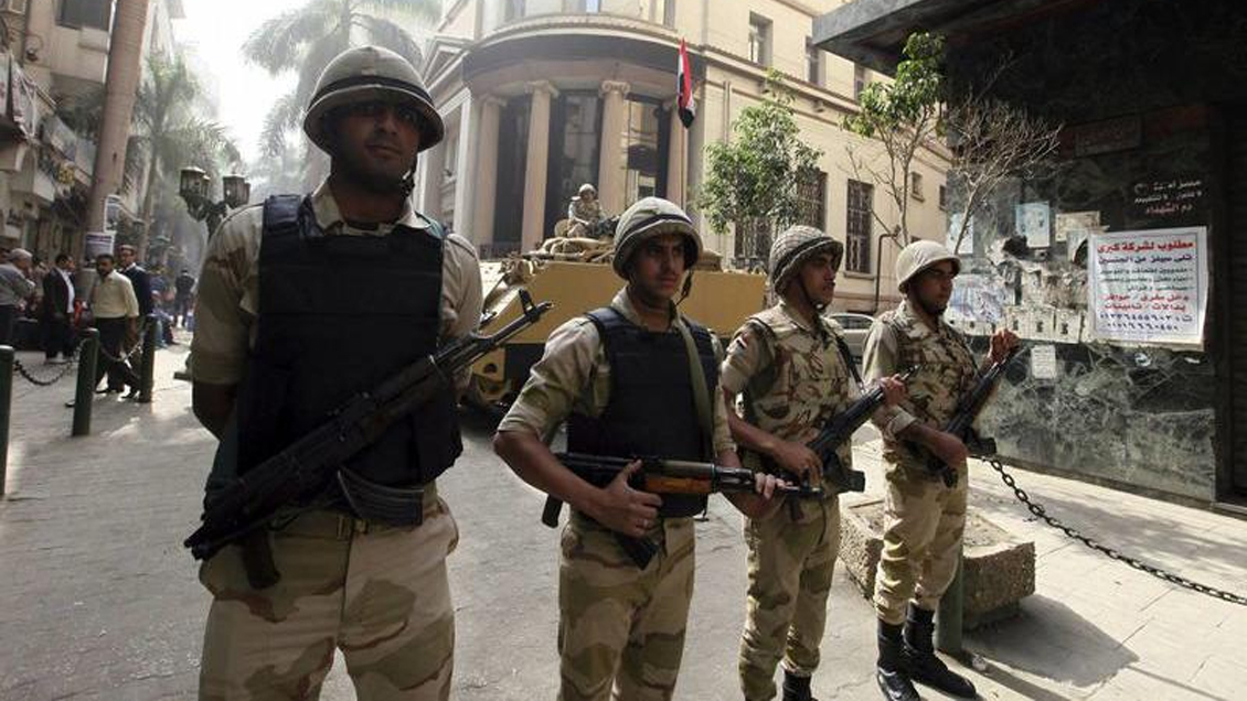 Al menos 17 muertos, siete de ellos militares egipcios, en un ataque en el Sinaí