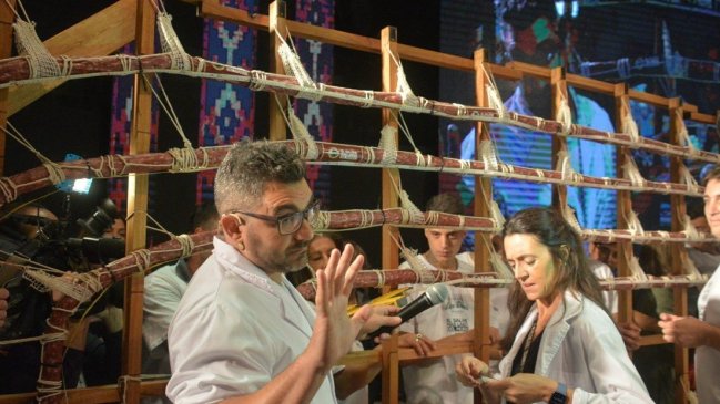  Argentina produjo un salame más alto que la Estatua de la Libertad  