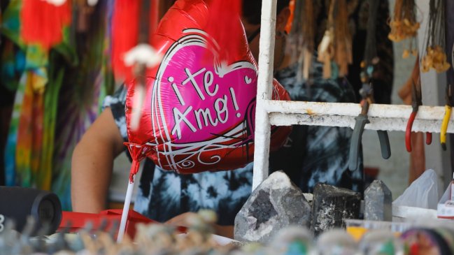 Día de los Enamorados: Emprendedores se preparan con venta nocturna y boulevard playero