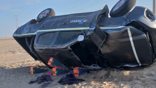 Volcamiento de camioneta dejó cuatro lesionados en Mejillones