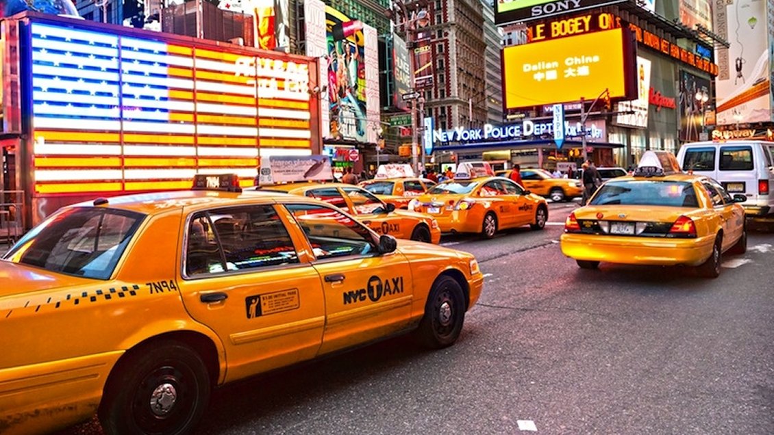 Alcalde acusa xenofobia de taxistas en Nueva York: No toman pasajeros chinos por temor a coronavirus
