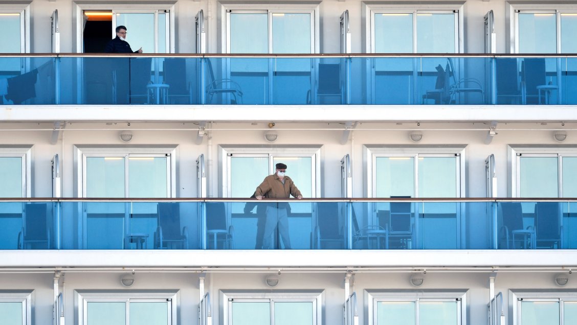 Japón detecta 88 casos más de coronavirus en el barco al final de su cuarentena