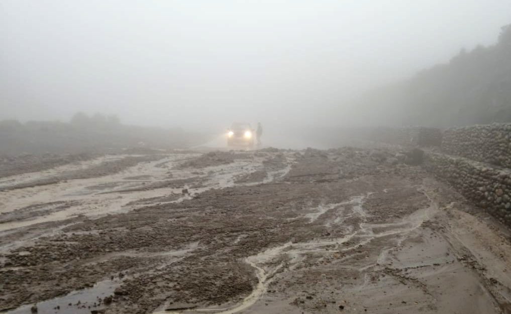 Turistas israelíes fueron rescatados por Carabineros tras quedar atrapados en el altiplano