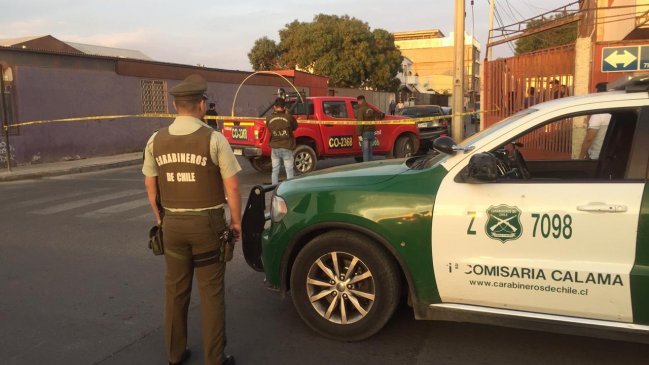 Mujer escapa de procedimiento tras amenazar con un arma de fuego a carabineros en Calama