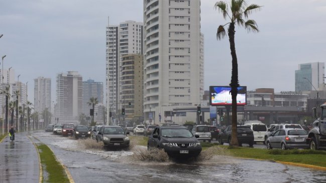 Anuncian precipitaciones para la costa de Arica e Iquique