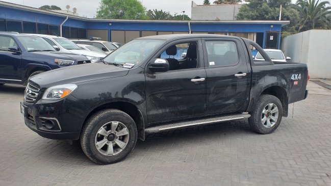 Sujetos armados robaron una camioneta y herramientas a trabajadores en Tierra Amarilla