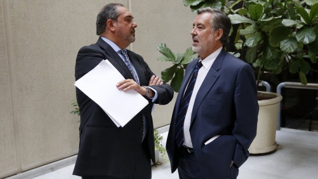 Tricel rechazó petición de Bianchi y Guillier para aumentar su medio segundo en la franja