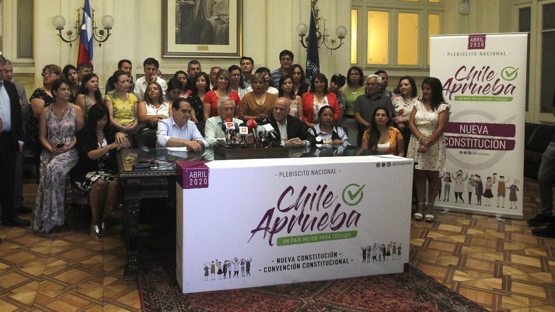 Desde la DC al PC: Oposición prepara banderazo para iniciar campaña por el 